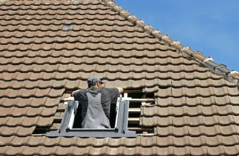 Pose de velux - Serra-di-Fiumorbo
